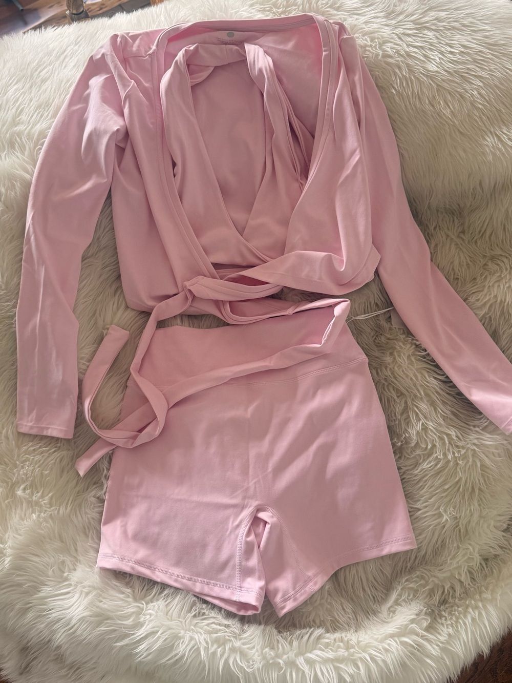 Pink workout set - Picture 2 of 2